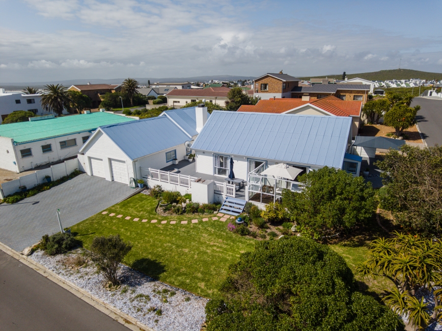 4 Bedroom Property for Sale in Yzerfontein Western Cape